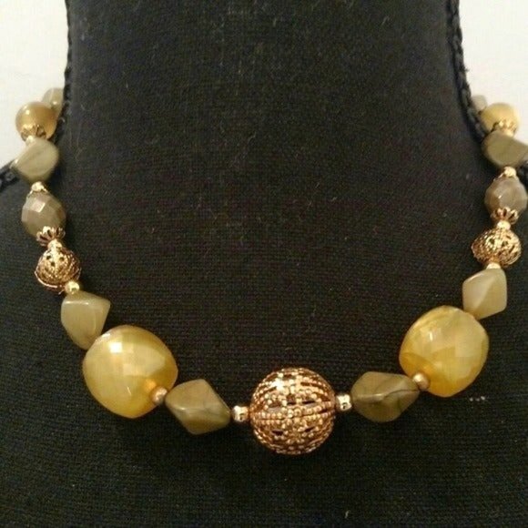 Robert Rose Jewelry Vintage Robert Rose Beaded Necklace Euc Poshmark